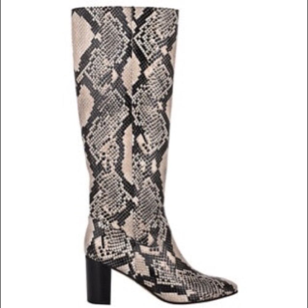 New in box Marc Fisher Revela boot size 6.5